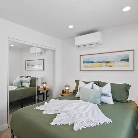 Apartment Cozy 1bd 1ba, Sleeps 3, Close To & Beaches Garden Grove
